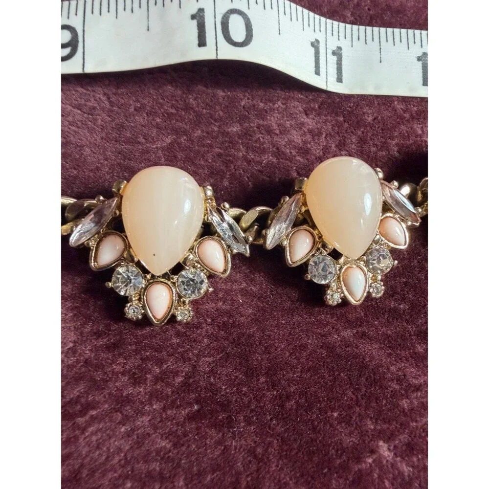 Express gold tone